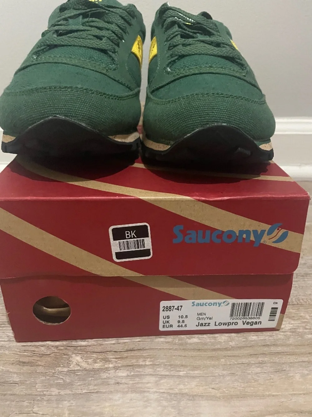 Men’s Saucony Jazz Low Vegan Sneakers – Size 10.5 - Picture 5 of 6